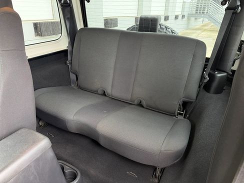 Used 2006 Jeep Wrangler Rubicon AWD/4WD image 12
