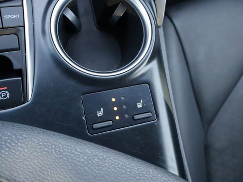 Used 2018 Toyota Camry XSE image 23