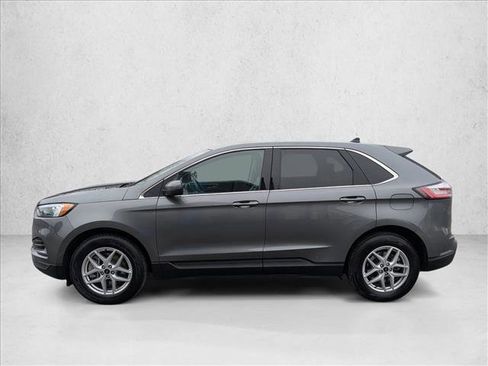Used 2024 Ford Edge SEL image 9