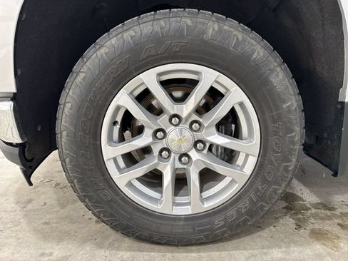 Used 2020 Chevrolet Silverado 1500 LT w/ All-Star Edition AWD/4WD image 32