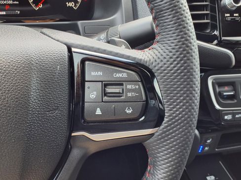 Used 2025 Honda Ridgeline Black Edition image 17