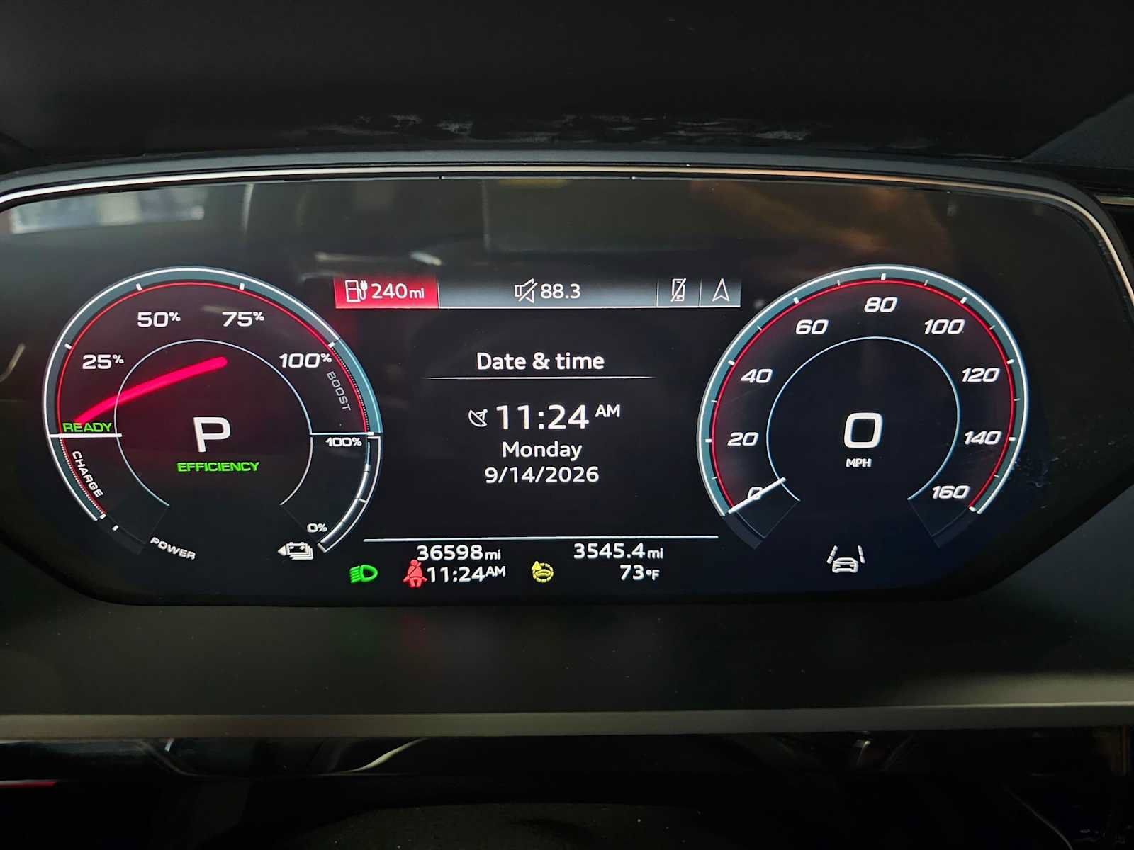 Used 2024 Audi Q8 e-tron Premium Plus AWD/4WD image 26