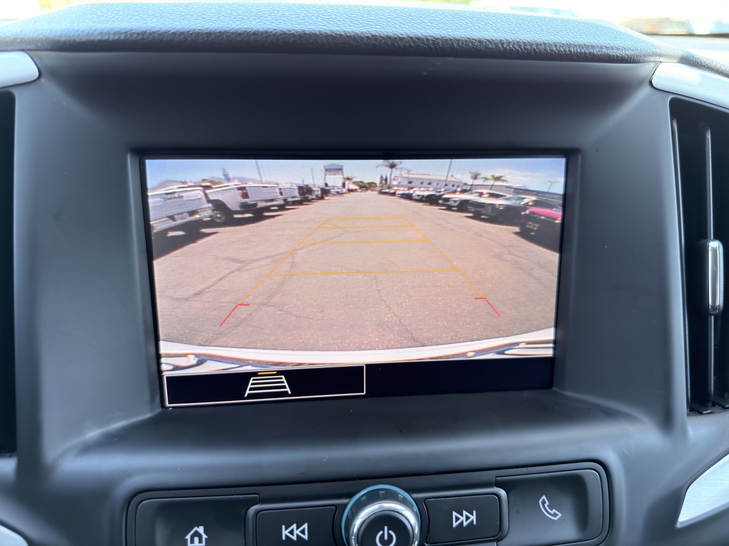 Used 2024 GMC Terrain SLE FWD image 35