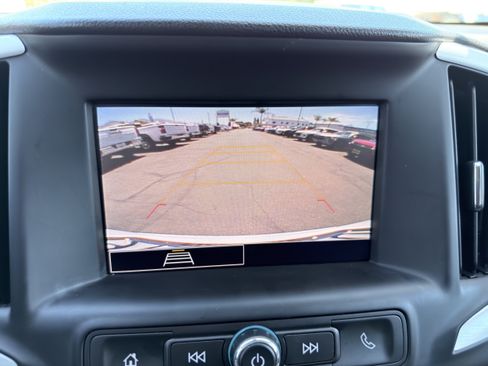Used 2024 GMC Terrain SLE FWD image 35