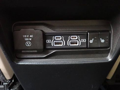 Used 2023 Jeep Grand Cherokee 4WD 4xe image 11