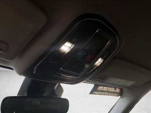 Used 2023 Jeep Grand Cherokee L Laredo image 22