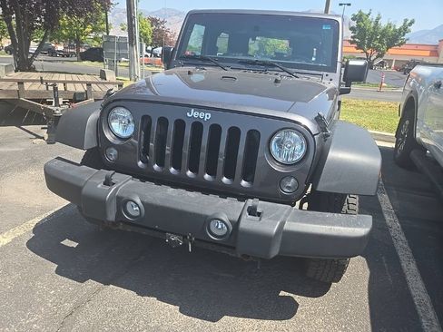 Used 2018 Jeep Wrangler Sport w/ Connectivity Group AWD/4WD image 2