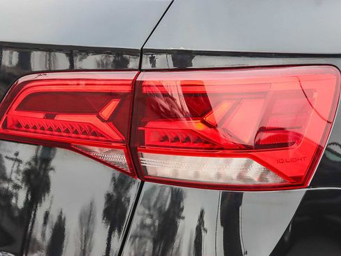 Used 2022 Volkswagen Taos S image 8