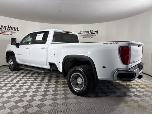 Used 2024 Chevrolet Silverado 3500 LT image 6