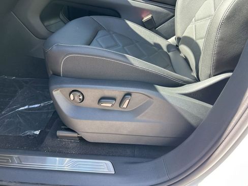 New 2026 Volkswagen Atlas SE image 16