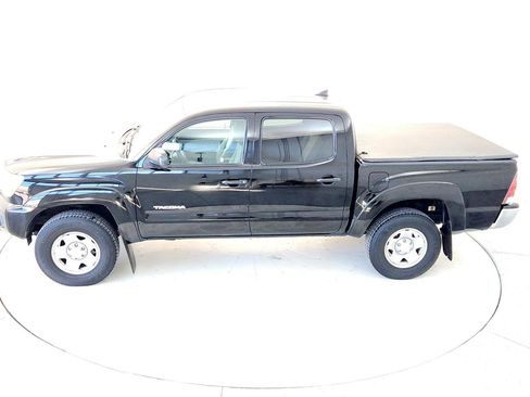 Certified 2015 Toyota Tacoma 4x4 Double Cab image 15