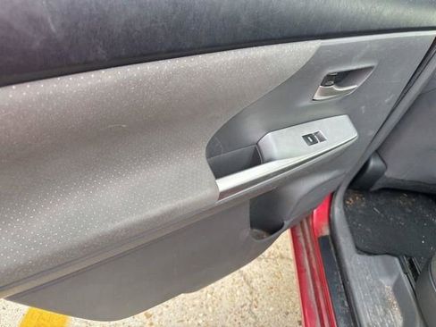 Used 2013 Toyota Prius V Two image 21