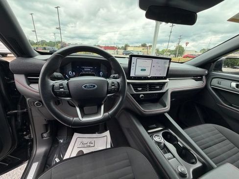 Certified 2025 Ford Explorer ST-Line AWD/4WD image 14