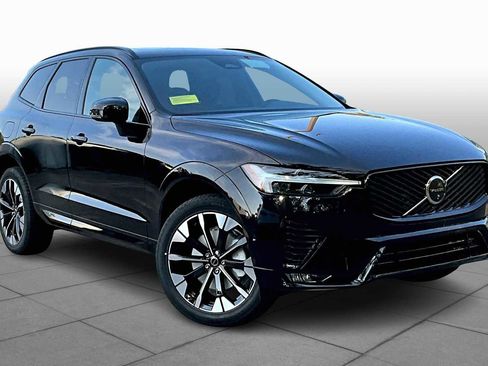 New 2026 Volvo XC60 B5 Plus w/ Protection Package Premier image 17