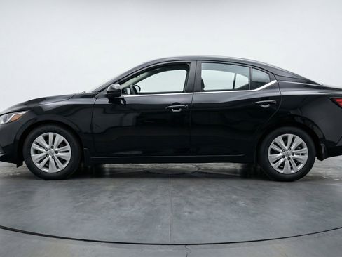 Used 2025 Nissan Sentra S image 5