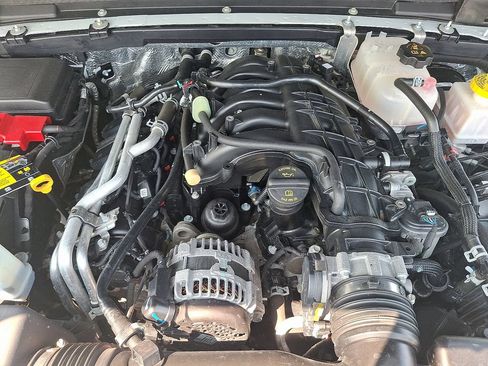 Used 2026 Jeep Gladiator Mojave AWD/4WD image 25