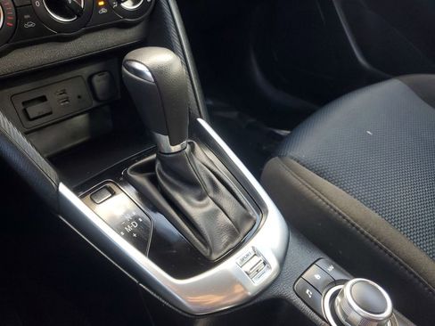 Used 2019 Toyota Yaris LE image 28