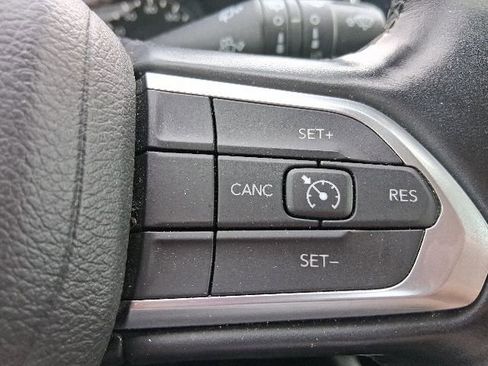Used 2022 Jeep Compass Latitude AWD/4WD image 20