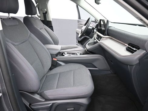 New 2025 Ford Explorer Active image 27