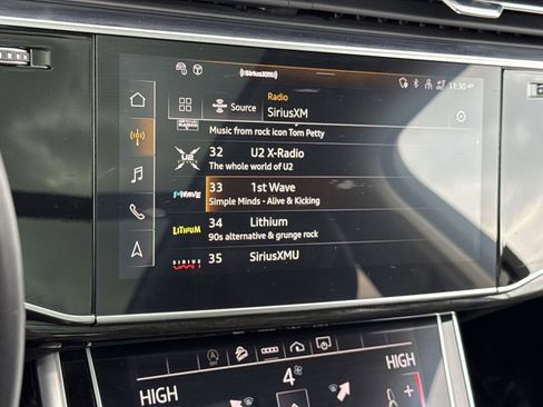 Used 2023 Audi Q7 3.0T Premium Plus image 17