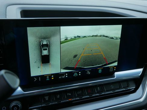 Used 2025 Chevrolet Silverado 3500 High Country w/ Technology Package image 38