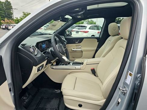 New 2026 Mercedes-Benz GLB 250 4MATIC image 14
