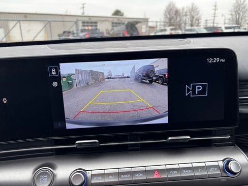 Used 2025 Hyundai Kona SEL image 17