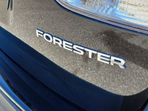 Used 2023 Subaru Forester Premium AWD/4WD image 5
