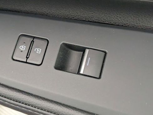 Used 2025 Toyota Grand Highlander FWD image 36