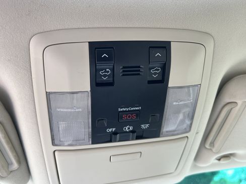 Used 2013 Lexus GX 460 w/ Comfort Plus Pkg AWD/4WD image 22