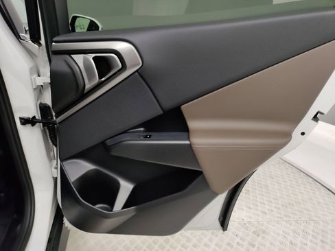 Used 2026 BMW X3 xDrive30 w/ Convenience Package image 24