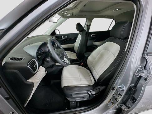 New 2026 Hyundai Venue SEL FWD image 15
