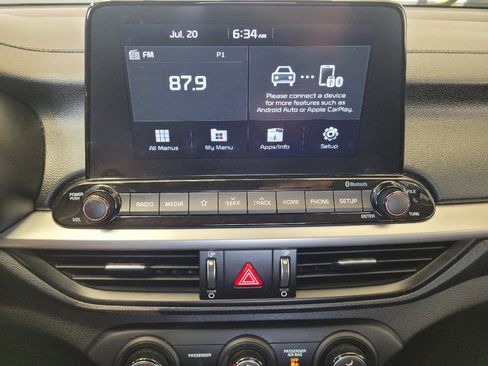 Used 2021 Kia Forte LXS FWD image 25