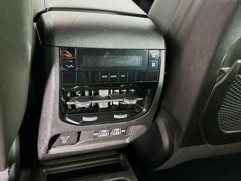Certified 2023 Jeep Grand Cherokee L Laredo image 37