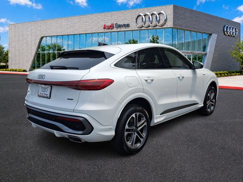 Certified 2025 Audi Q5 Premium w/ Convenience Package AWD/4WD image 6