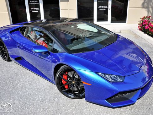 Used 2015 Lamborghini Huracan LP 610-4 AWD/4WD image 2