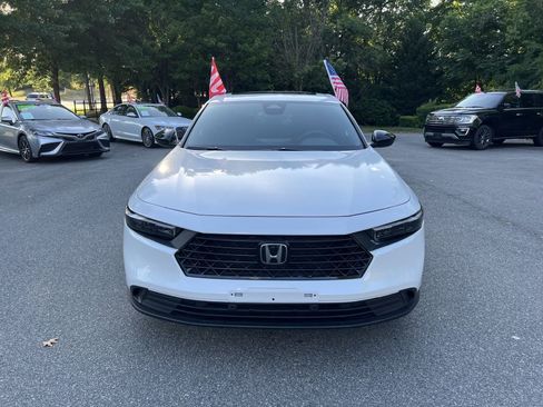 Used 2025 Honda Accord Sport image 2