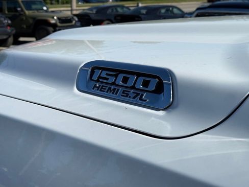 Used 2019 RAM 1500 Big Horn AWD/4WD image 10