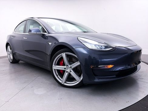 Used 2020 Tesla Model 3 Performance image 1