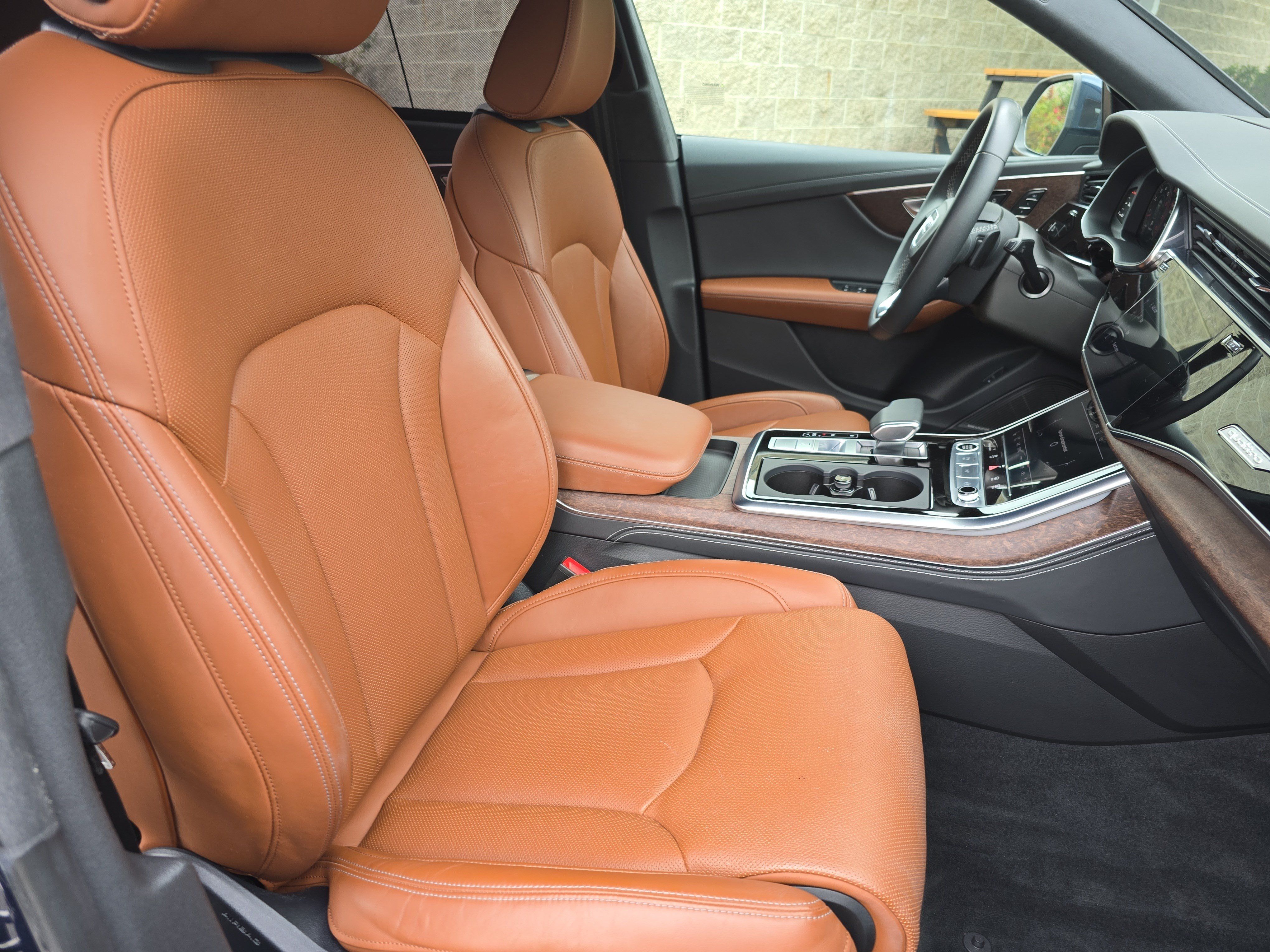 Used 2025 Audi Q8 Prestige AWD/4WD image 10