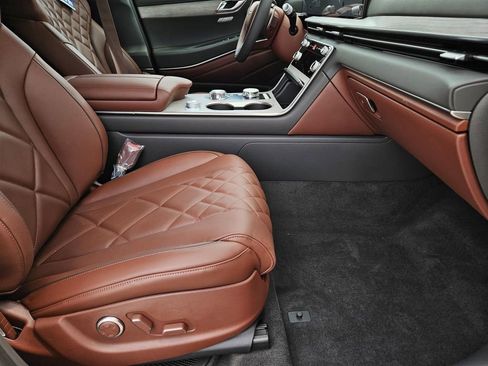 New 2026 Genesis GV80 3.5T Prestige image 9