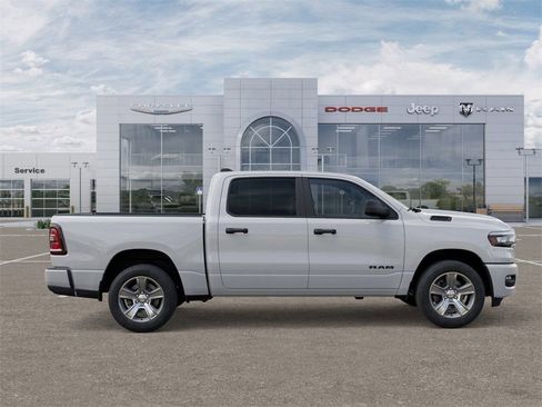New 2026 RAM 1500 Express image 21