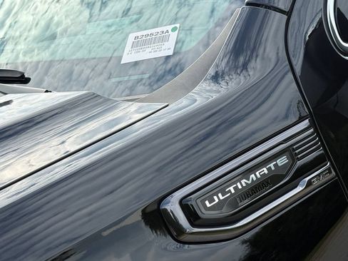 Used 2024 GMC Sierra 1500 Denali Ultimate AWD/4WD image 9
