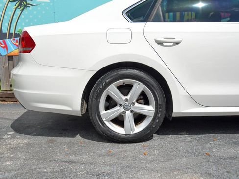 Used 2014 Volkswagen Passat 1.8T SE image 32