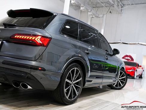 Used 2021 Audi SQ7 Premium Plus w/ Driver Assistance Package AWD/4WD image 35