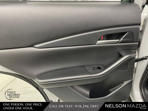 New 2026 MAZDA CX-30 AWD 2.5 S w/ Select Sport Pkg image 37