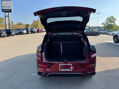 Used 2025 Buick Encore GX Avenir w/ Avenir Technology Package image 11