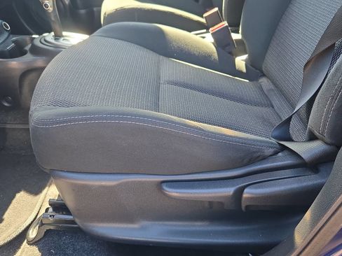 Used 2019 Nissan Versa SV FWD image 14