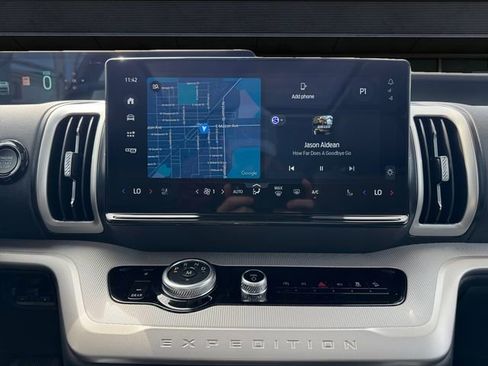 New 2026 Ford Expedition Active AWD/4WD image 11