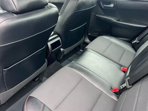 Certified 2016 Toyota Camry SE image 4